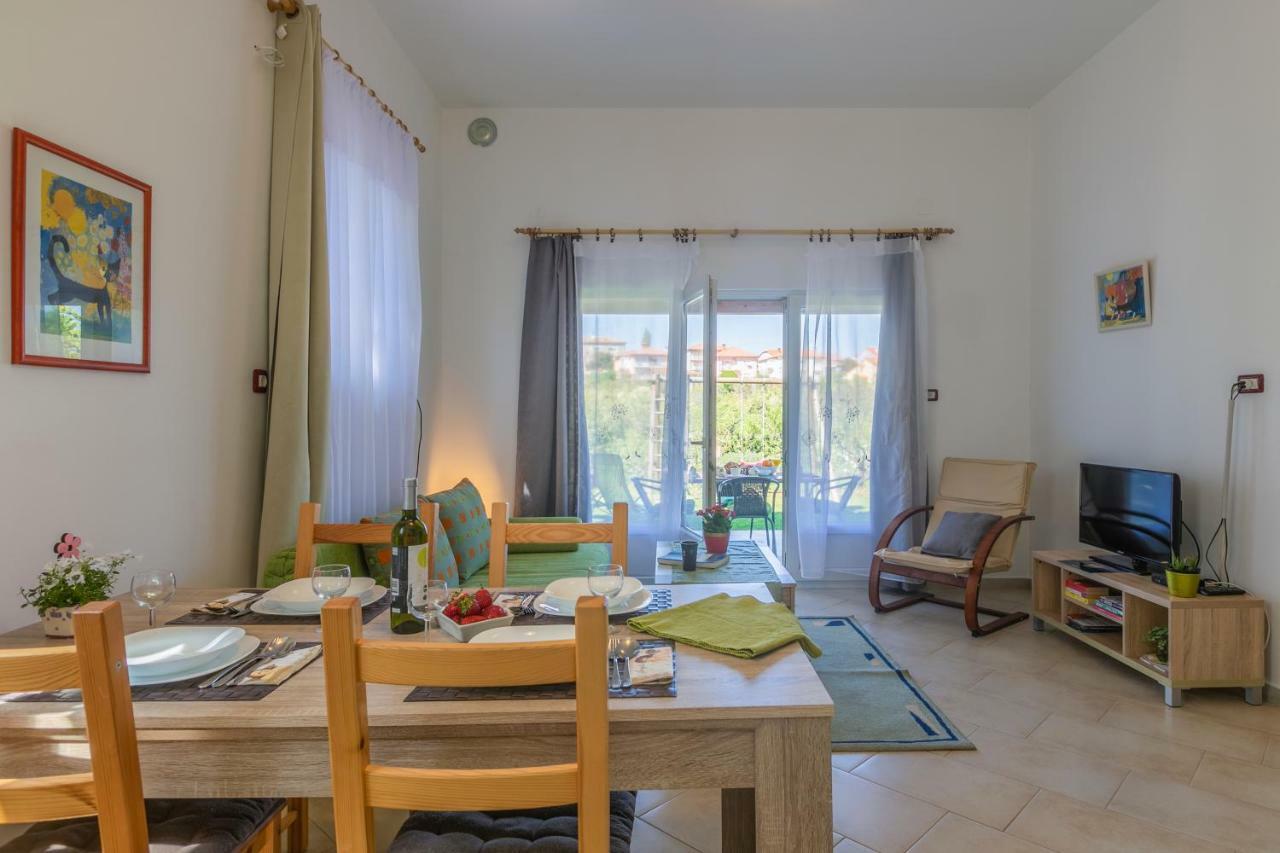 Apartment Green Garden Pola Esterno foto