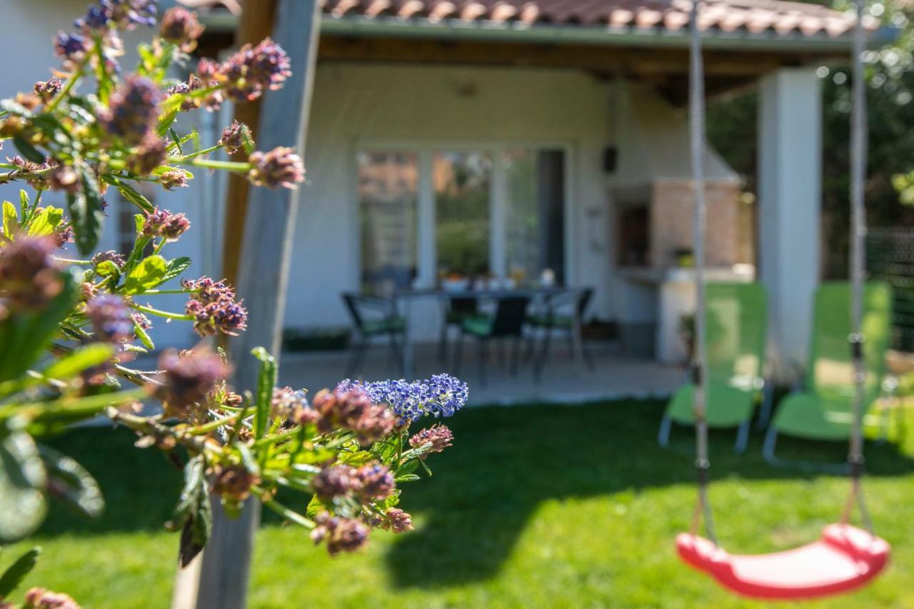 Apartment Green Garden Pola Esterno foto